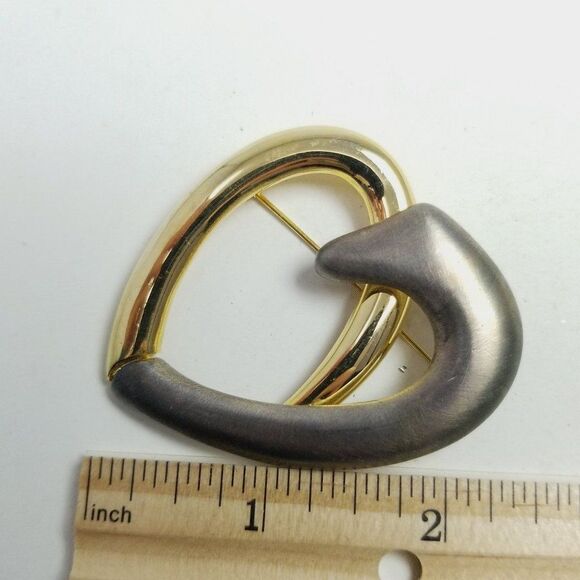 Vintage Two Tone Heart Shape Brooch, Silver Tone and Gold Tone Modern Design Pin - Picture 4 of 5